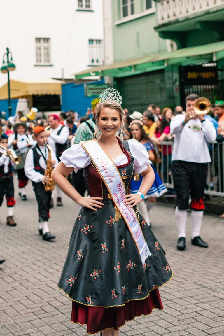 Desfile Oktoberfest Blumenau 2019